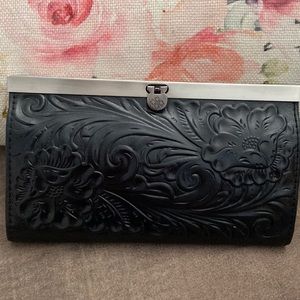 Patricia Nash wallet